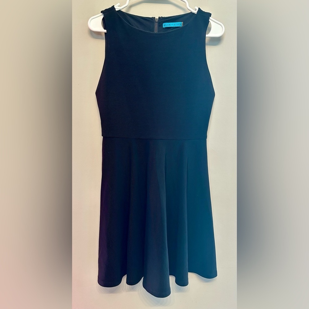 Alice + Olivia Textured Little Black Dress Small